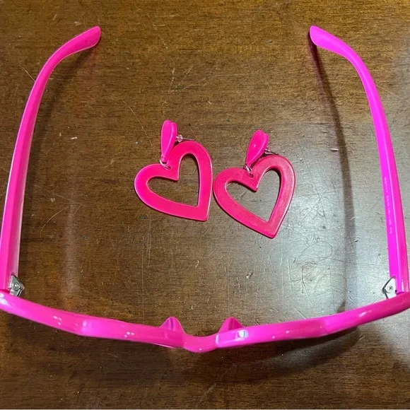 Hot Pink Heart Sunglasses and Earrings - Picture 2 of 2